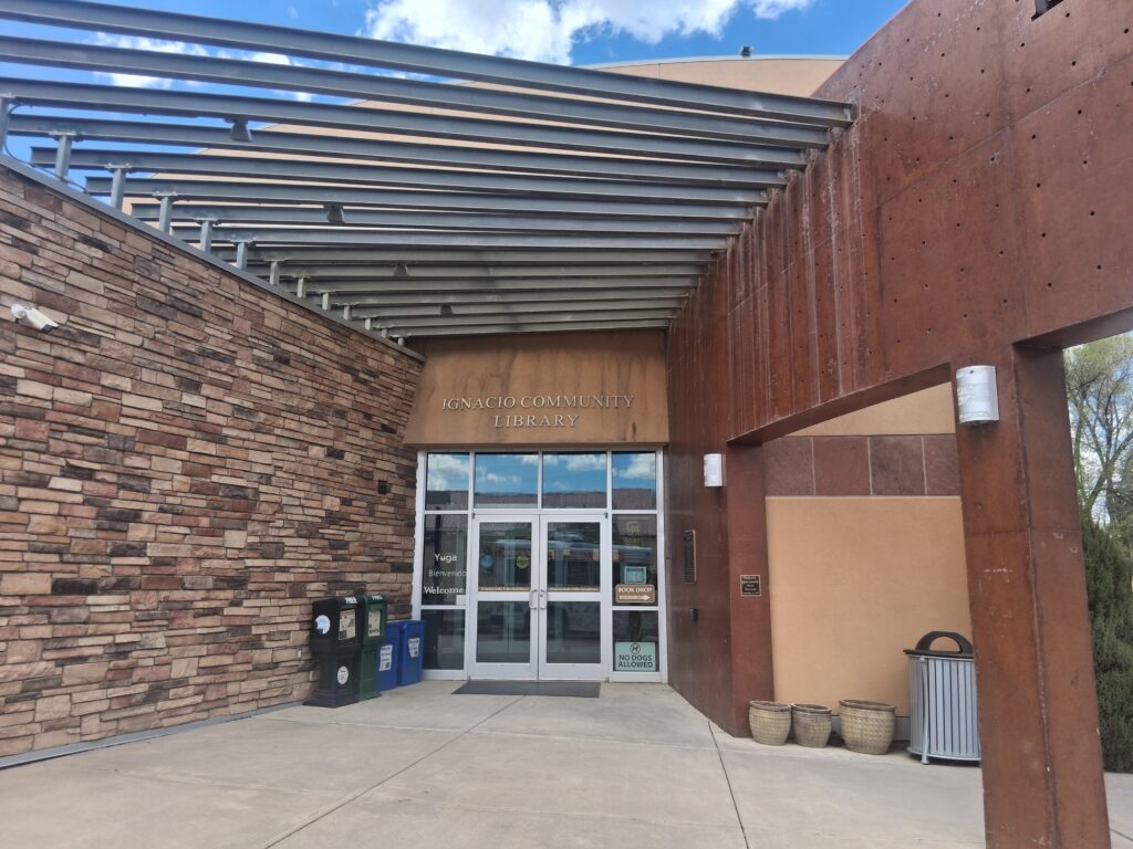 The front entrance of Ignacio Community Library.
